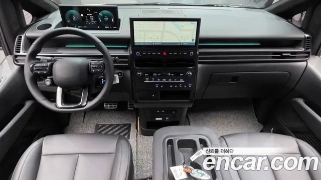 Hyundai Staria — интерьер