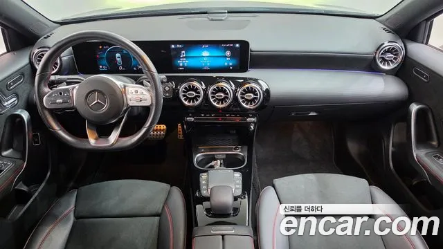 Mercedes-Benz A-класс — интерьер