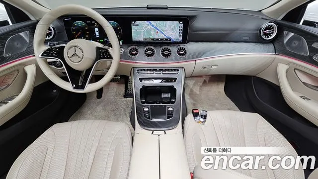 Mercedes-Benz CLS-класс — интерьер