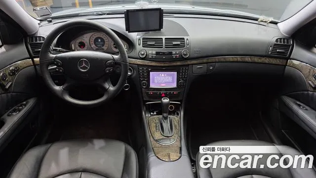 Mercedes-Benz E-класс — интерьер