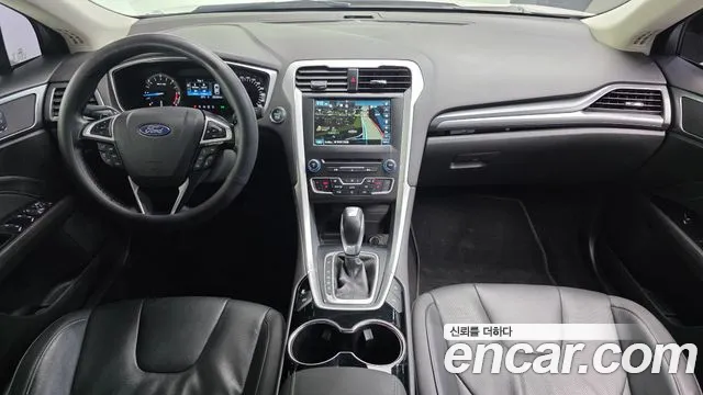 Ford Mondeo — интерьер