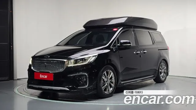 Kia Carnival — экстерьер