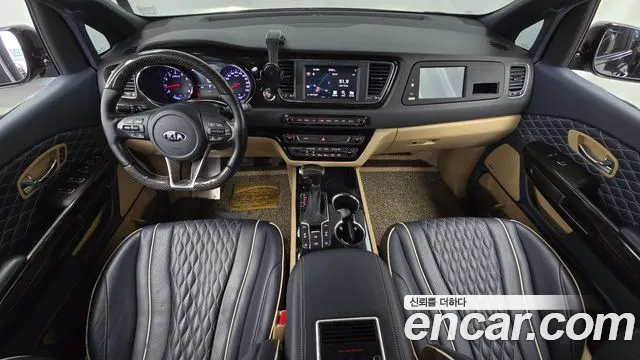 Kia Carnival — интерьер