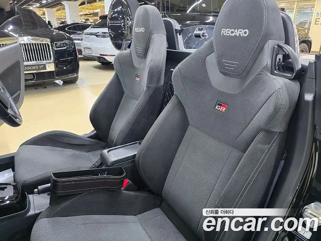 Daihatsu Copen — интерьер