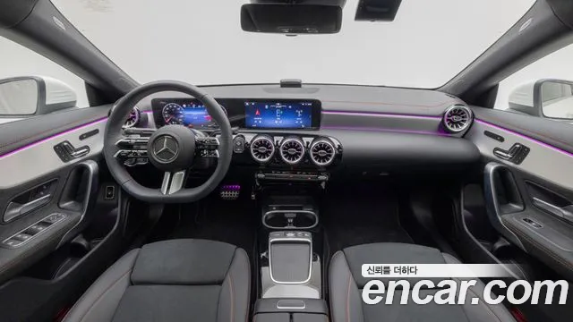 Mercedes-Benz CLA-класс — интерьер