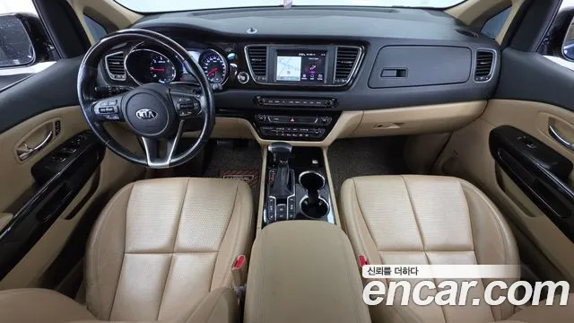 Kia Carnival — интерьер