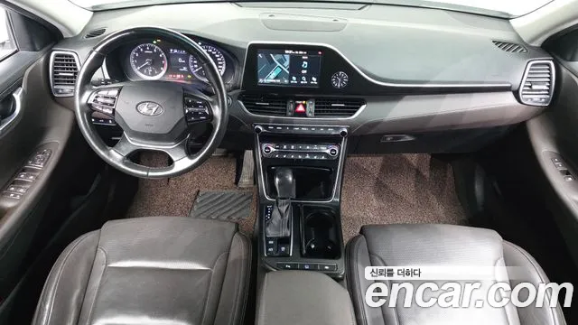 Hyundai Grandeur — интерьер