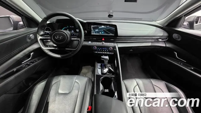 Hyundai Elantra — интерьер
