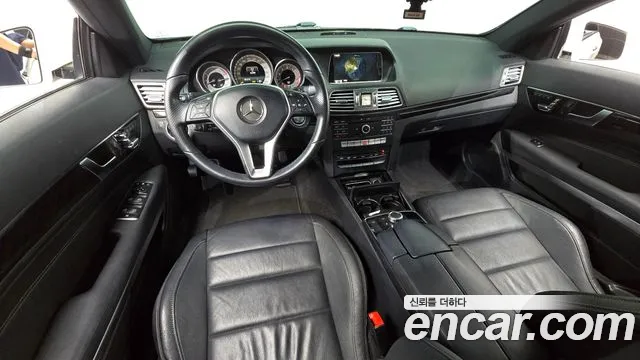 Mercedes-Benz E-класс — интерьер
