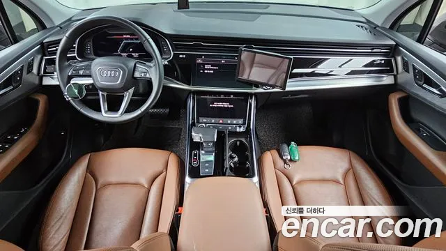 Audi Q7 — интерьер
