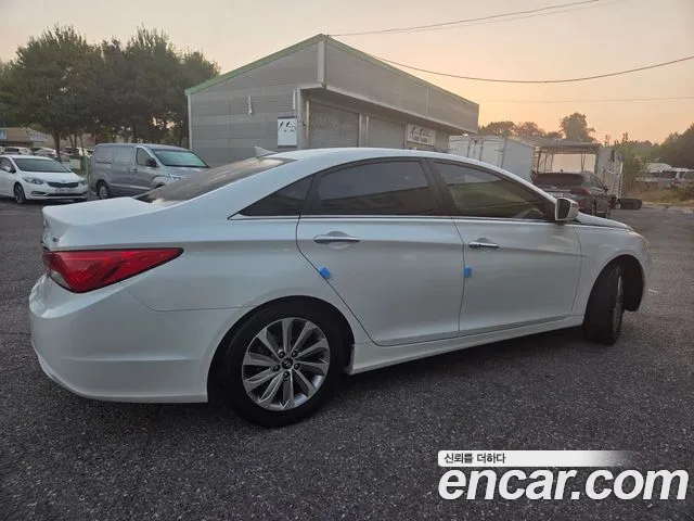 Hyundai Sonata — интерьер