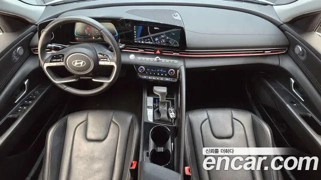 Hyundai Elantra — интерьер