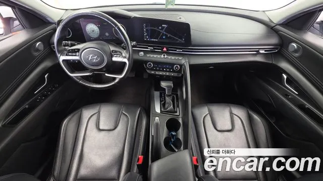 Hyundai Elantra — интерьер