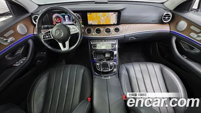 Mercedes-Benz E-класс — интерьер