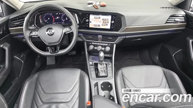 Volkswagen Jetta — интерьер