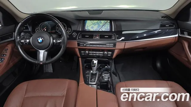 BMW 5 серия — интерьер