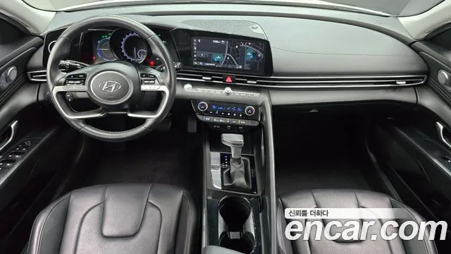 Hyundai Elantra — интерьер