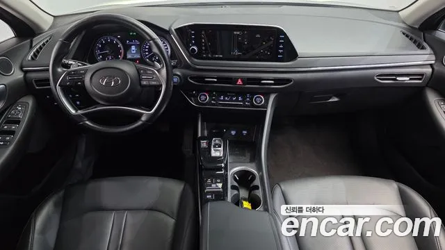 Hyundai Sonata — интерьер
