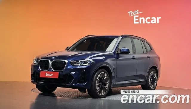 BMW iX3 — экстерьер