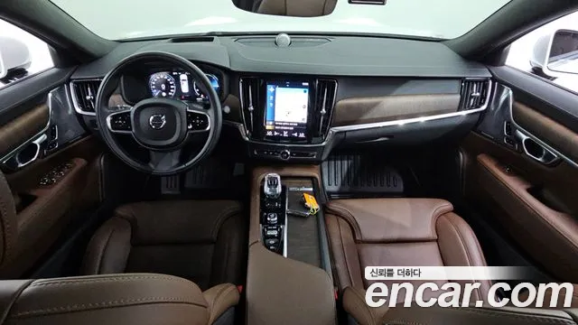 Volvo S90 — интерьер