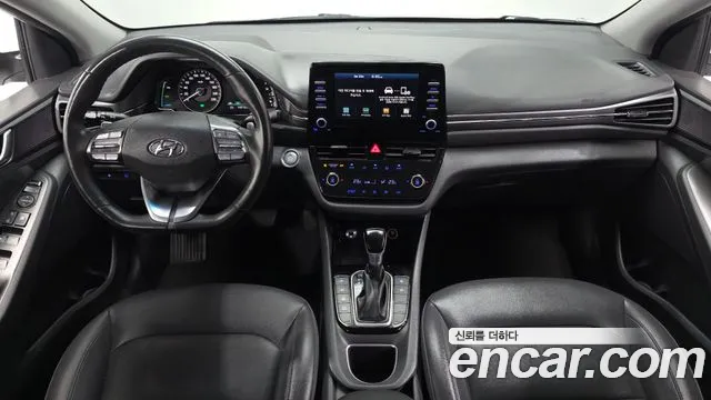 Hyundai Ioniq — интерьер
