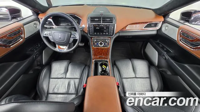 Lincoln Continental — интерьер
