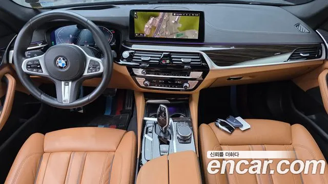 BMW 5 серия — интерьер