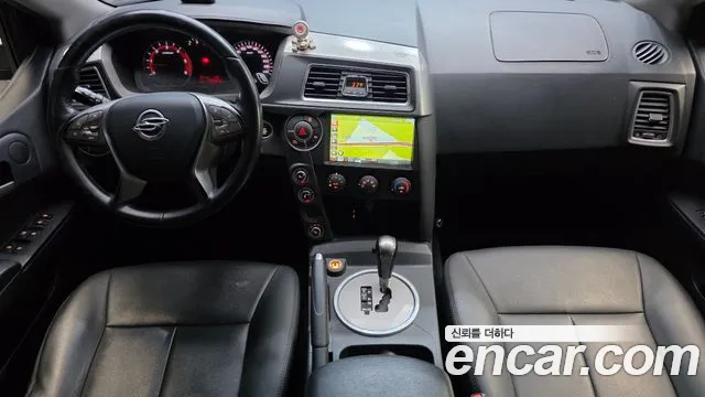 KG Mobility Korando — интерьер