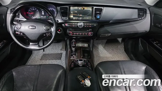 Kia K9 — интерьер