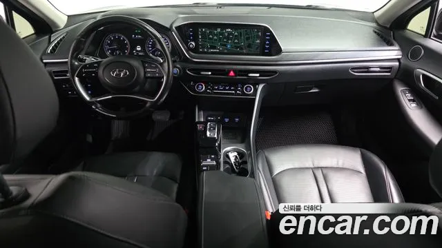 Hyundai Sonata — интерьер