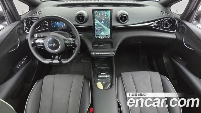 BYD Dolphin — интерьер
