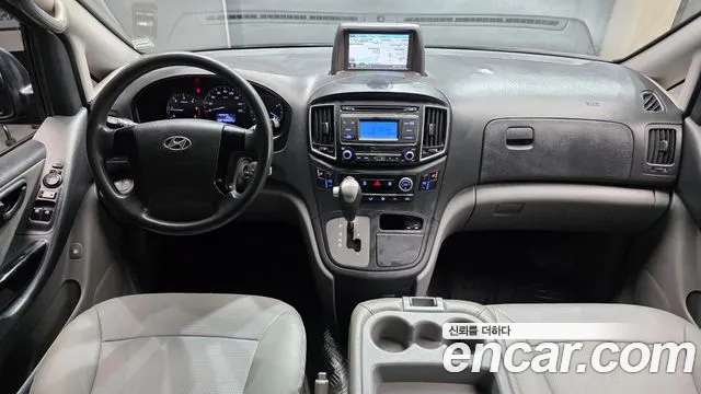 Hyundai Starex — интерьер