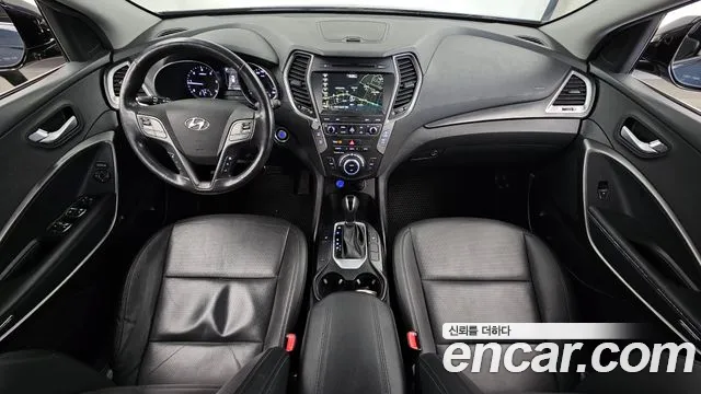 Hyundai Santa Fe — интерьер