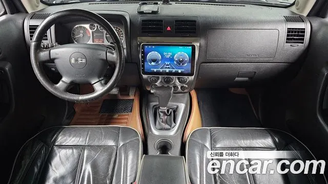 Hummer H3 — интерьер