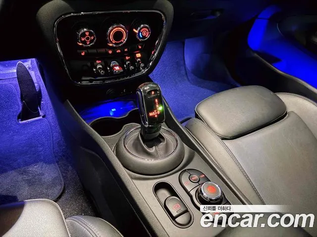 Mini Clubman 2020 — фото 11