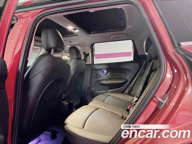Mini Clubman 2020 — фото 17