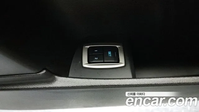 Jaguar XF 2015 — фото 17