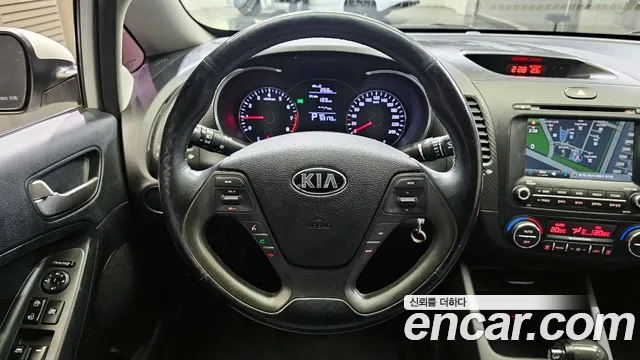 Kia K3 2015 — фото 13