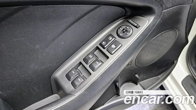 Kia K3 2015 — фото 17