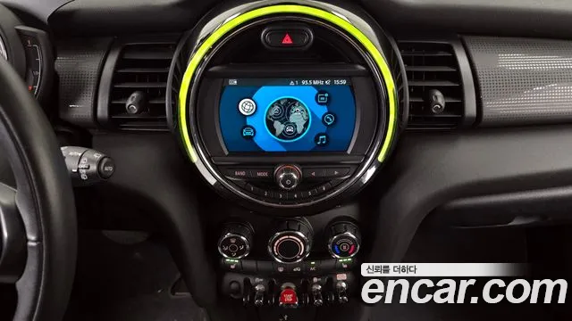 Mini Cooper 2020 — фото 14
