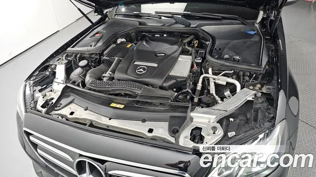 Mercedes-Benz E-Class 2020 — фото 6