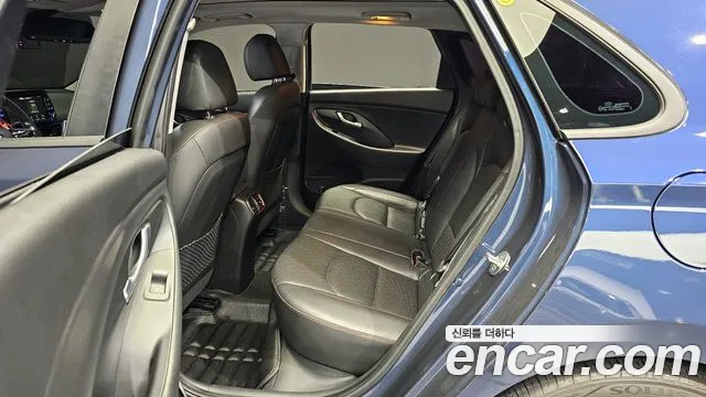Hyundai i30 2018 — фото 12