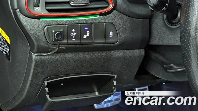 Hyundai i30 2018 — фото 18