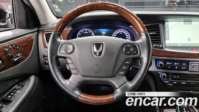 Hyundai Equus 2015 — фото 13