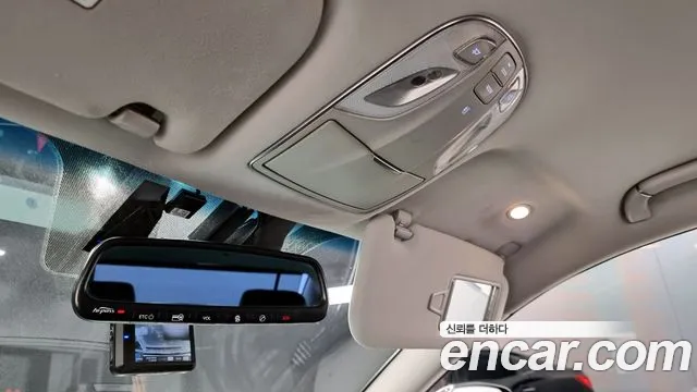 Hyundai Equus 2015 — фото 20