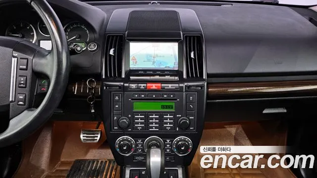 Land Rover Freelander 2011 — фото 14