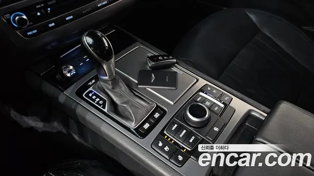 Hyundai Genesis 2015 — фото 9