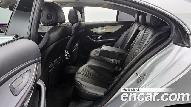Mercedes-Benz CLS-Class 2019 — фото 12