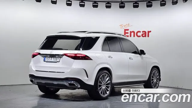 Mercedes-Benz GLE-Class 2023 — фото 2