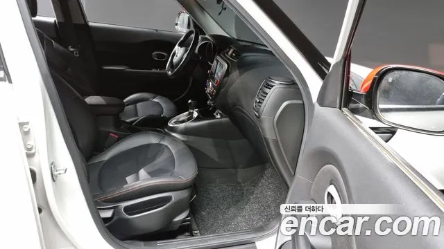 Kia Soul 2017 — фото 10